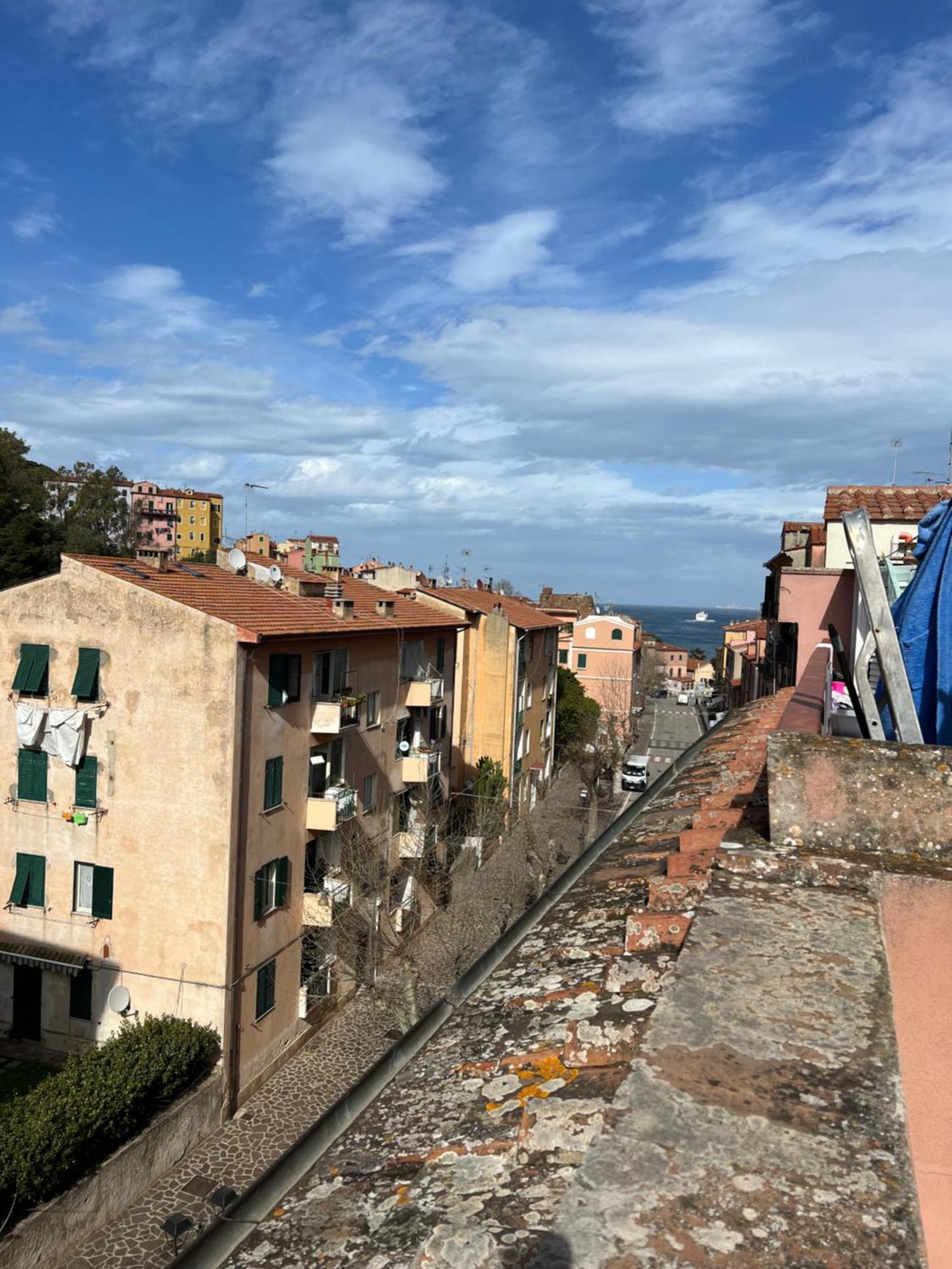 Appartamento E Mansarda Al Mare Rio Marina Cameră foto